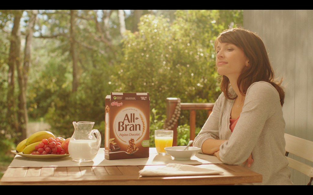 Kellogs TVC deck and facade build in park setting